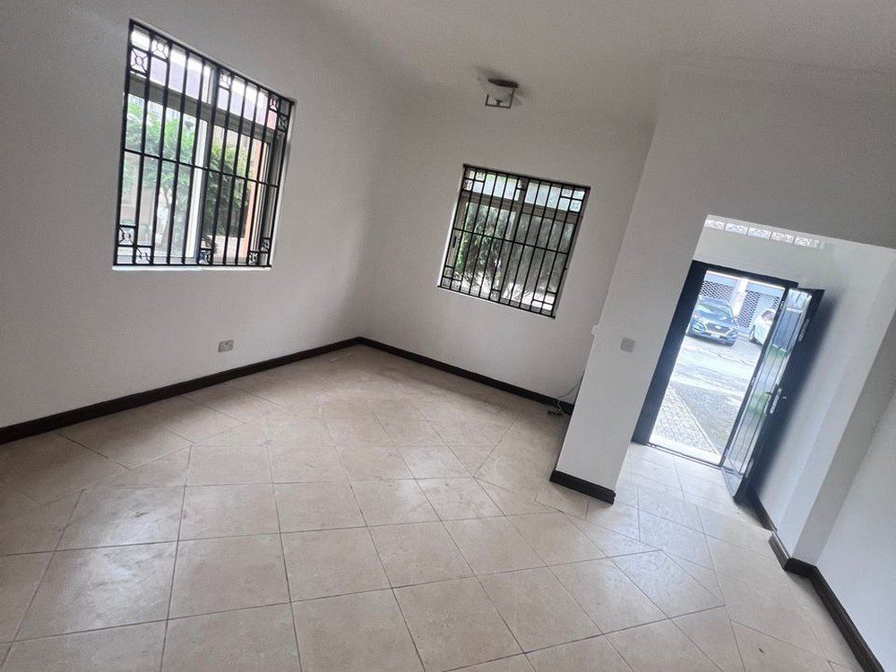 Luxury 4-bedroom semi-detached house in living gold estate, banana island