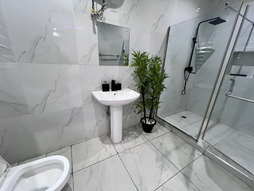 Creeklane Estate 15 Furnished 4-bedroom short let apartment with pool in creeklane estate osapa