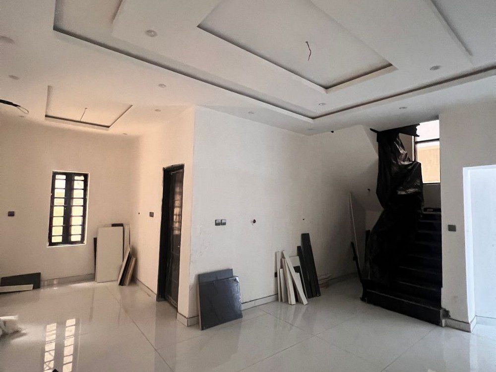 Royal Pine Estate, Orchid Road 3 4-bedroom detached houses for rent in royal pine estate lekki (4)