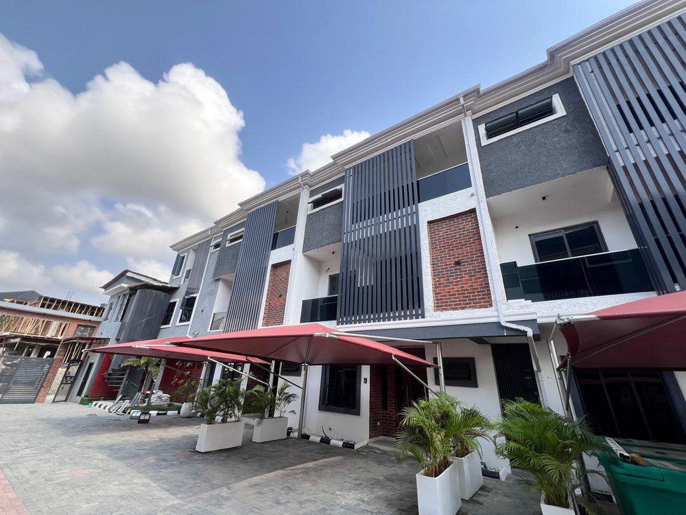 Ikate Elegushi 2 5-bedroom townhouses with clubhouse and pool in ikate elegushi lekki (3)