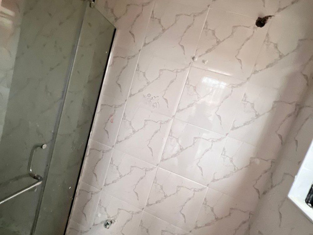 Serviced 2 and 3 bedroom flats with pool and gym off orchid road lekki (2)