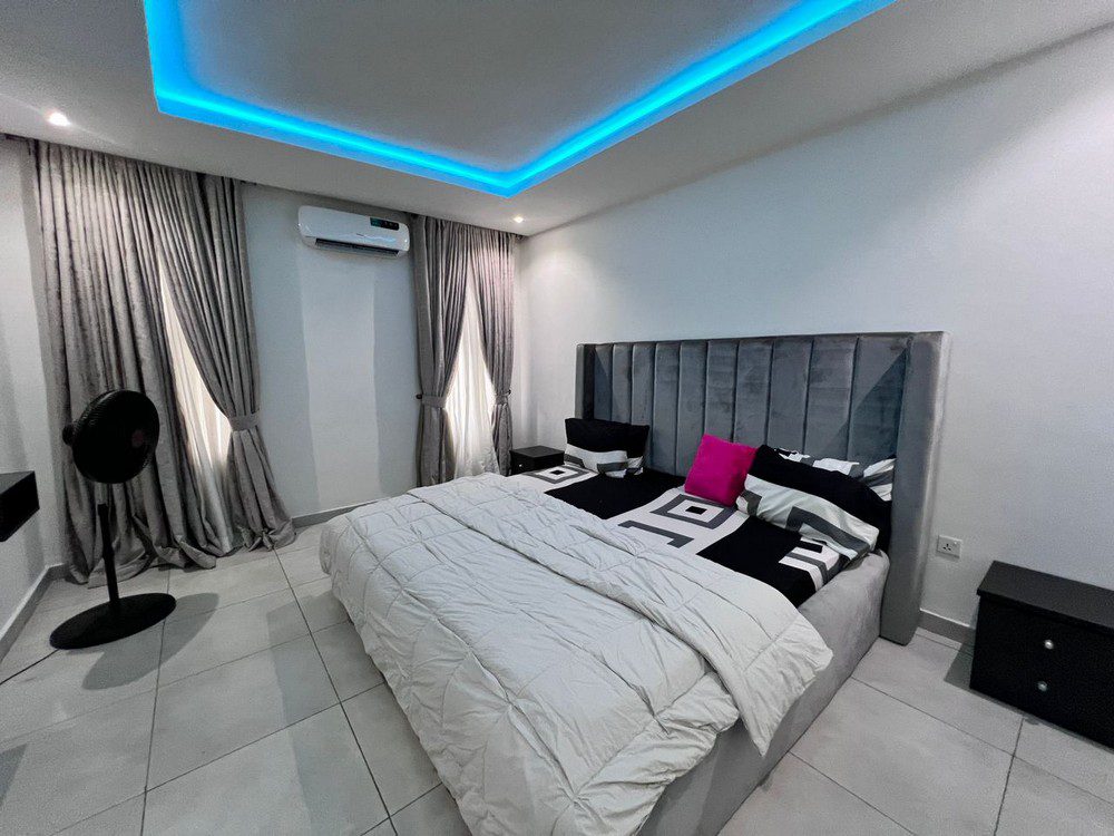 Creeklane Estate 8 Furnished 4-bedroom short let apartment with pool in creeklane estate osapa