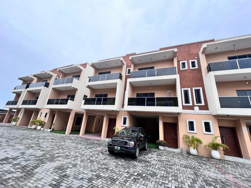 Ilasan Lekki 1 Serviced 4-bedroom townhouses with bq in ilasan, lekki